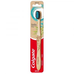 Зубная щетка Colgate Бамбук Древесный Уголь черная, мягкая